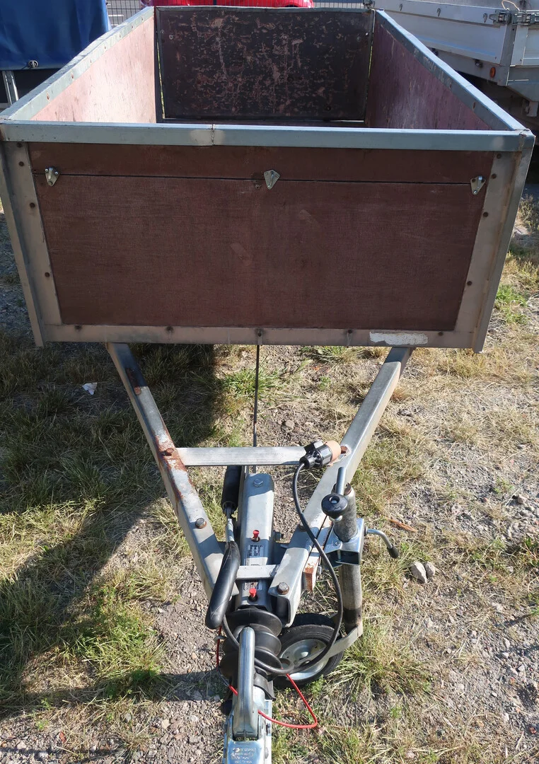 AU 294